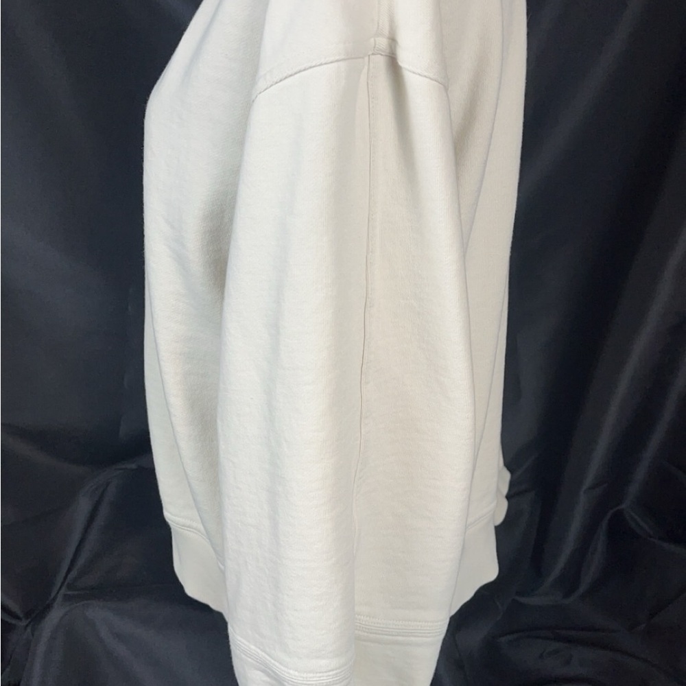 Universal Thread- Cream, V-Neck Pullover. - image 4